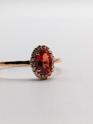 Gemoro - Anello in Oro Rosa con Zaffiro Rosso (Ct. 0,550) contornato di Diamanti (Ct. 0,065) - Anello - Gioielleria Cortese Ornella